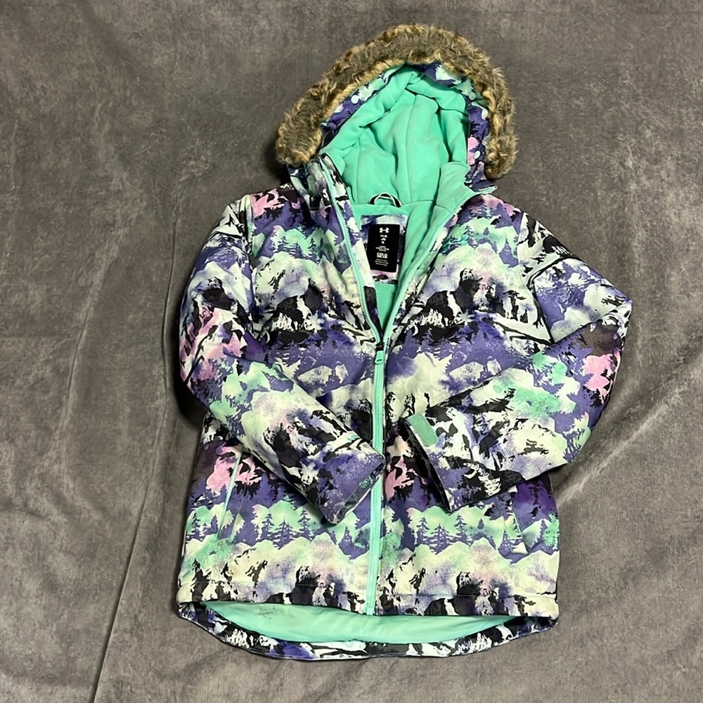 Underarmour youth size large winter jacket​